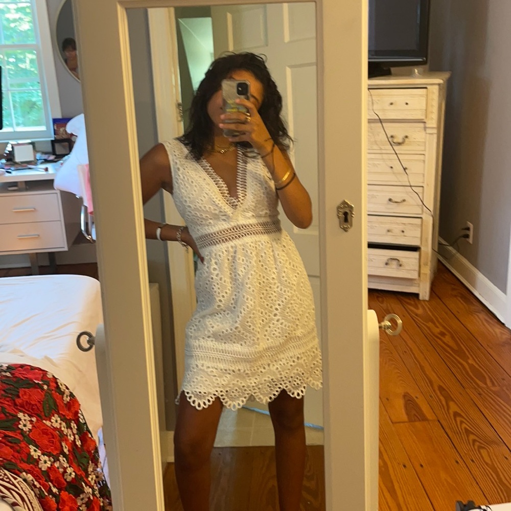 looks like NEW!! white embroidered dress
